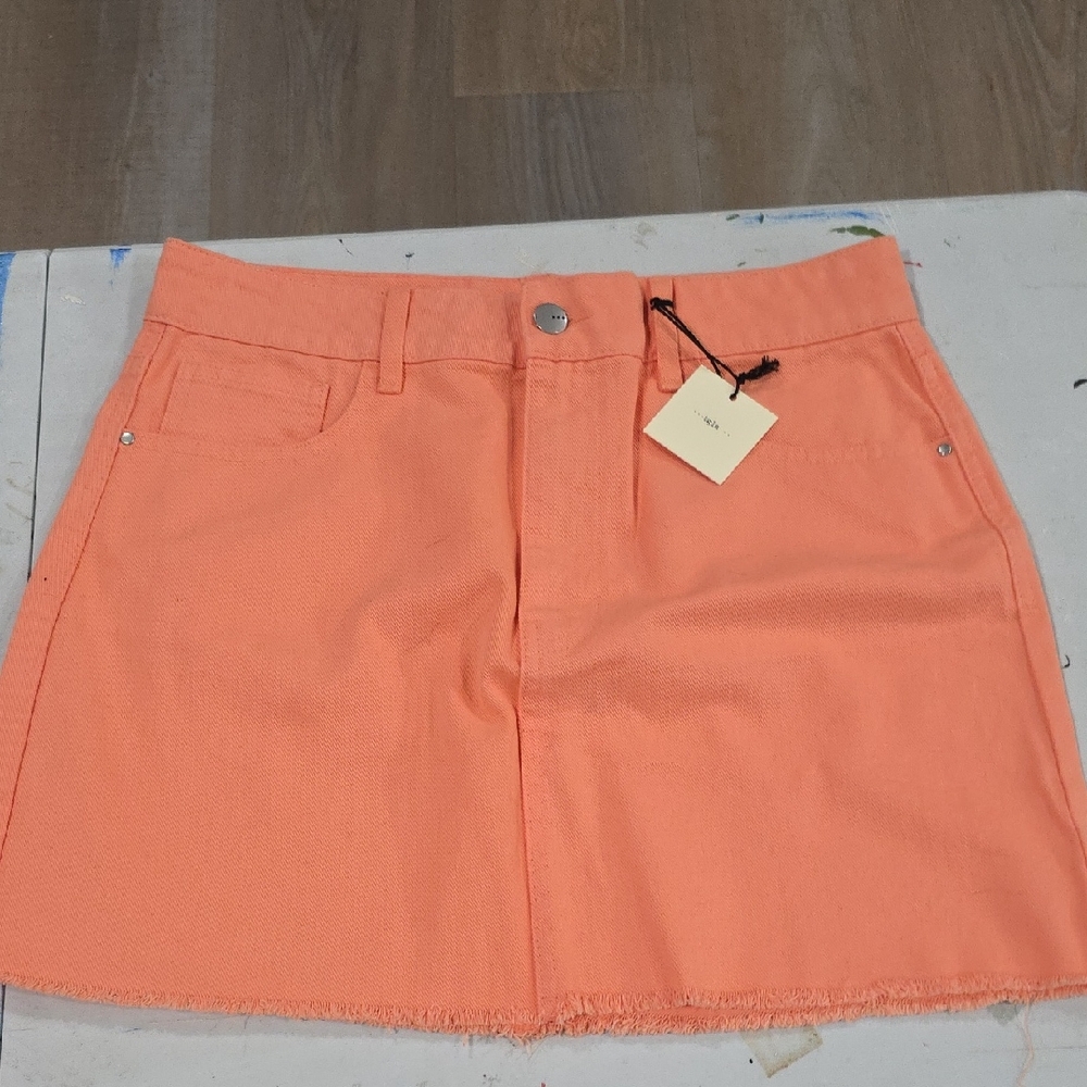 Chic Coral Mini Skirt